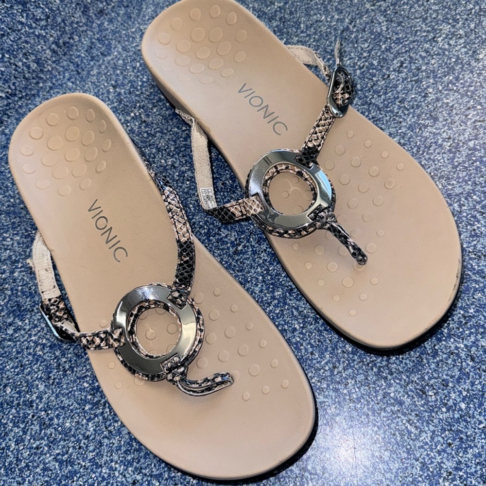 VIONIC FLIP FLOPS